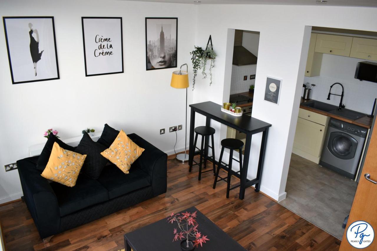 Penthouse - Amazing City Skyline Views - Balcony - Free Extra 2 Hours - Free Parking - Utilita Arena - Bullring Shopping - New St Station- Super King Size Bed Birmingham Extérieur photo