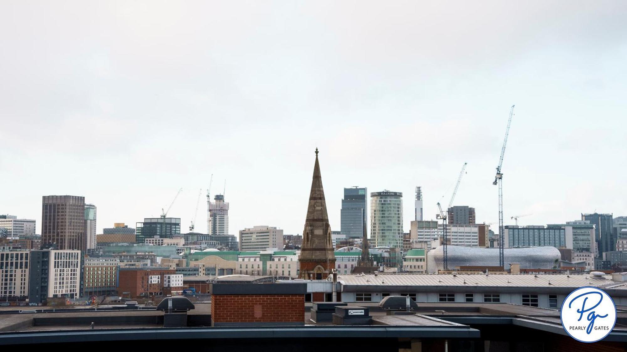Penthouse - Amazing City Skyline Views - Balcony - Free Extra 2 Hours - Free Parking - Utilita Arena - Bullring Shopping - New St Station- Super King Size Bed Birmingham Extérieur photo