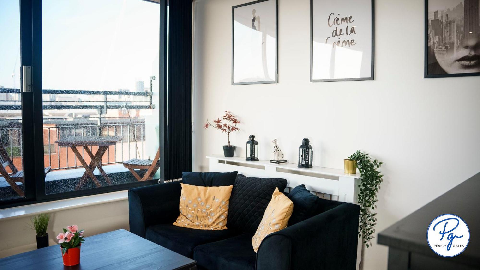 Penthouse - Amazing City Skyline Views - Balcony - Free Extra 2 Hours - Free Parking - Utilita Arena - Bullring Shopping - New St Station- Super King Size Bed Birmingham Extérieur photo